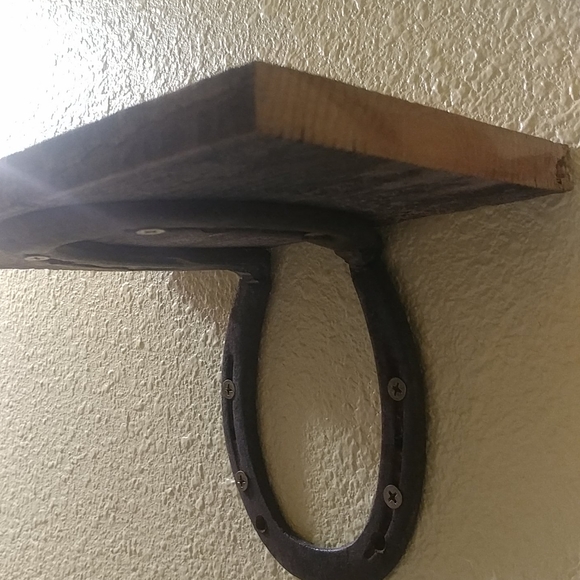 Rustic shelf - Picture 3 of 5